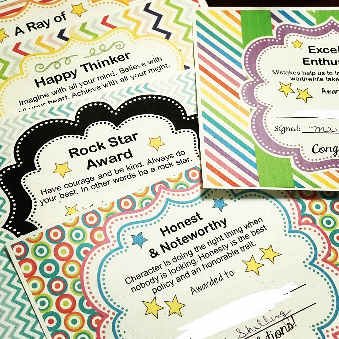 ShillingErin's tweet photo. Can’t wait to give these gifts to the kids tomorrow!  Assembly in process; just need to frame their pictures when I get to school!  I’m LOVING the #growthmindset awards! 😎 #wearewpes #3rdgrade #teacherlife #brightsummer #ecsdfl #usbornebooksandmore https://t.co/lQomWhXIWL