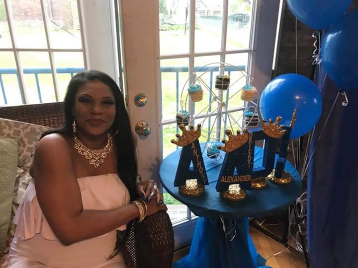 DrisdellMrs's tweet photo. @KevinHart4real I did smile, it was my baby shower! https://t.co/AfPkX14hO6