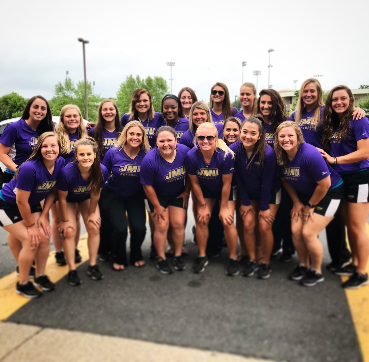 melissamoo94's tweet photo. 20 Girls
43 Wins 
57 Game Recaps
7 Road Trips 
Hosting CAA’s 
At-Large Bid to the NCAA Tournament 

Thanks for making my one year as a softball SID one I’ll never forget. 

#GoDukes #WeAreStrong https://t.co/r94DsQHJWp