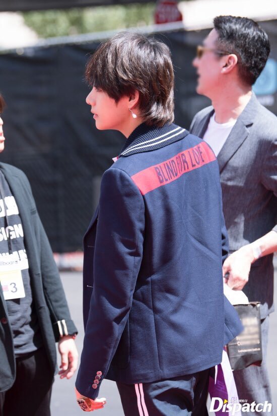 stayunjin's tweet photo. DE TODOS LOS ÁNGULOS QUE LO VEAS ES PERFECTO 

#iVoteBTSBBMAs @BTS_twt https://t.co/pJI8E0fxVT