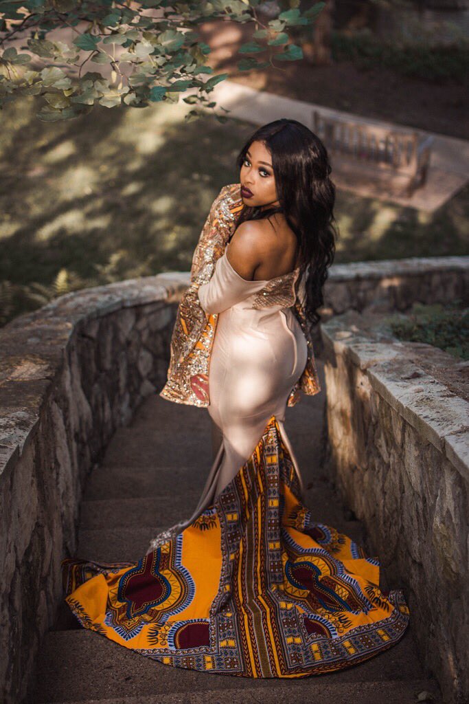 Preciousilly's tweet photo. The theme was “last impression” so I came as an African Queen #LettGala https://t.co/NQnavFyTE9
