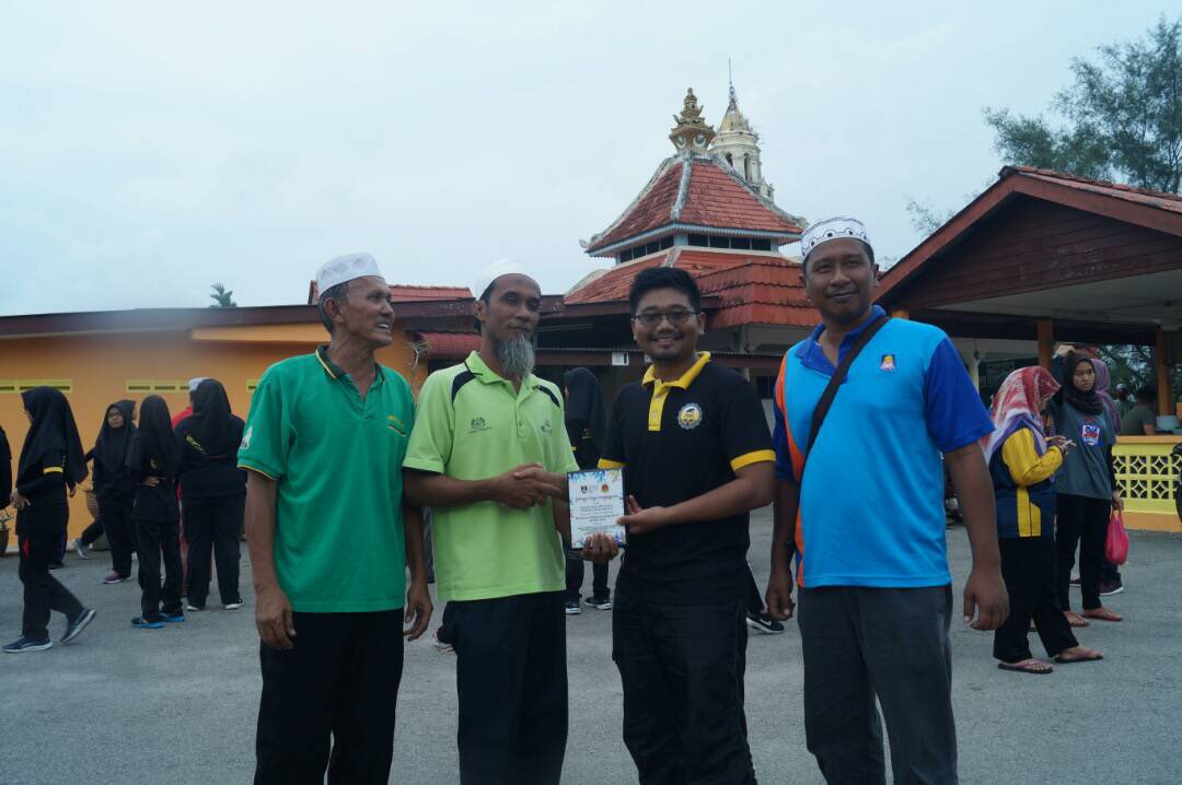 twt_komander's tweet photo. 20 MAY 2018 | PROGRAM SEMARAK RAMADHAN DI MASJID BILAL BIN RABAH , TANJUNG KLING. https://t.co/iIWy940pTp