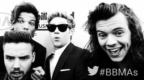 geaneraupp's tweet image. saudades é oq temos pra hj #BBMAs #1DBBMAs