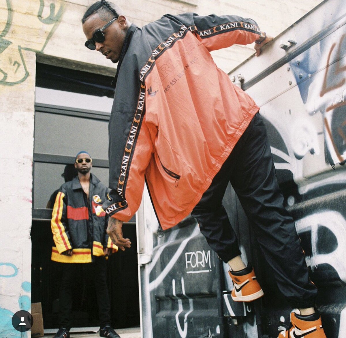 TheGoldMineMG's tweet photo. @Novakncklhds RT @NateRichezzVIII: Nova 4 Karl Kani https://t.co/gJpQA3rnba https://t.co/WrBeUUl70g