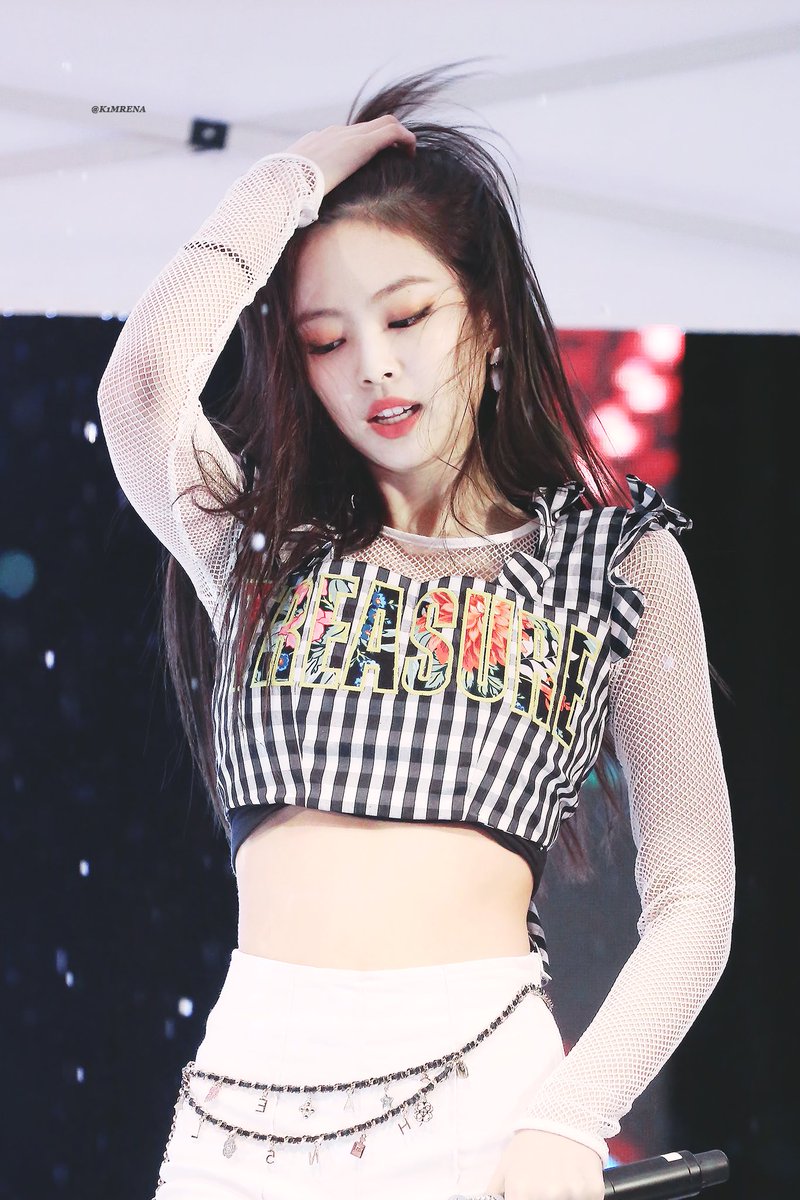 NaraLeeya's tweet photo. My #TeenChoice for #ChoiceStylelcon is #JENNIE from #BLACKPINK @ygofficialblink 💕💕 https://t.co/A9mFCzIWg7