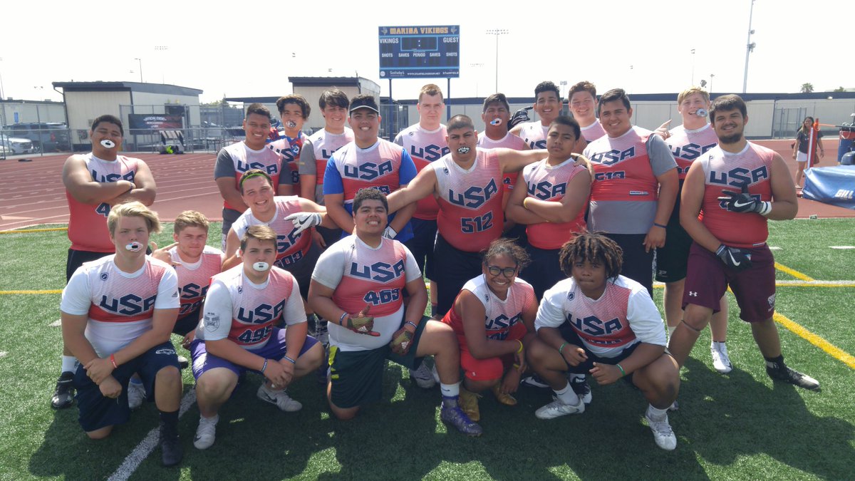 CoachTenner's tweet photo. The OL handled their business at the @USNFT Regional in LA this weekend. 💯💪 🇺🇸🏈
#EarnYourStars https://t.co/xmPfLI3sUP