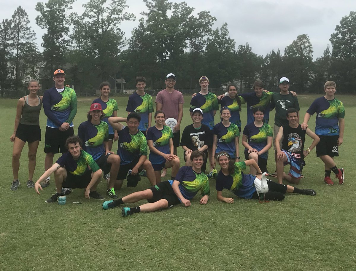 amhs_ultimate's tweet photo. An awesome weekend at Palmetto State Youth Championship!! #PSYCH2018 thanks @SAVAGEultimate for the awesome gear! #doitforsammy #sammytheseagull https://t.co/W0I4uiSmuS