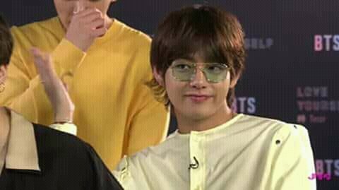BTSHonduras_'s tweet photo. Cuando TNT dijo que el fandom de BTS es el más grande ya que vamos ganando por un 94%

ARMY:

#iVoteBTSBBMAs 
@BTS_twt https://t.co/aUkbG1Zw7I