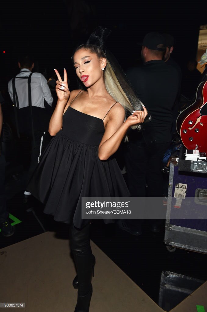 canadiansboca's tweet photo. im crying she looks so good https://t.co/vGOBjSpJtV