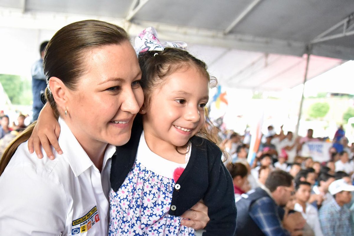 MarthaErikaA's tweet photo. Agradezco el apoyo y respaldo de mis amigos de San Pedro Cholula, tengan por seguro que impulsaré políticas públicas en beneficio de cada uno de ustedes. Construyamos juntos una Puebla donde los protagonistas sean los ciudadanos. 
#YoVoyConMarthaErika https://t.co/HYfsFP4c57