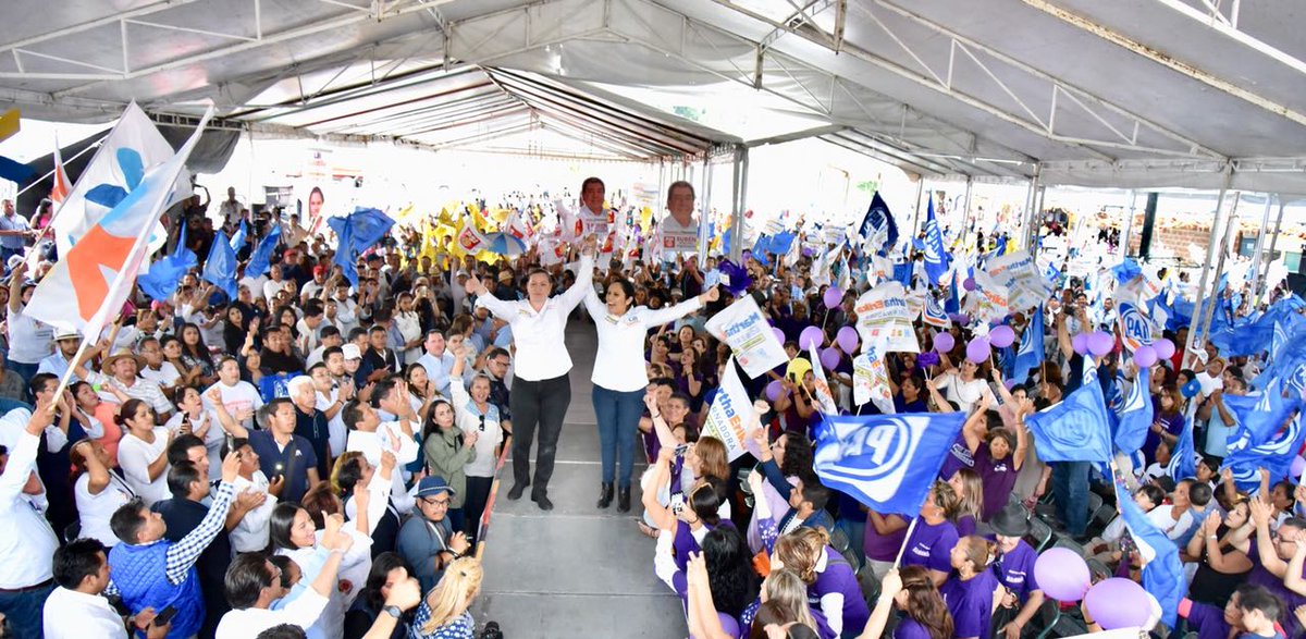 MarthaErikaA's tweet photo. Agradezco el apoyo y respaldo de mis amigos de San Pedro Cholula, tengan por seguro que impulsaré políticas públicas en beneficio de cada uno de ustedes. Construyamos juntos una Puebla donde los protagonistas sean los ciudadanos. 
#YoVoyConMarthaErika https://t.co/HYfsFP4c57