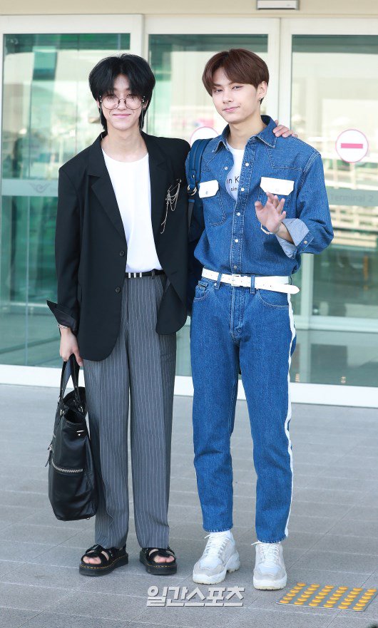 Seventeen Chile على تويتر Prensa Jun Y The8 En Aeropuerto De Incheon Rumbo A Beijing 21 05 18 Seventeen 세븐틴 디에잇 준 Premiosmtvmiaw Mtvlakpopseventeen Clxseventeen Pledis 17 T Co Yhtq69wxpb Seventeen Chile على تويتر Prensa Jun Y The8 En Aeropuerto De Incheon Rumbo A Beijing 21 05 18 Seventeen 세븐틴 디에잇 준 Premiosmtvmiaw Mtvlakpopseventeen Clxseventeen Pledis 17 T Co Yhtq69wxpb