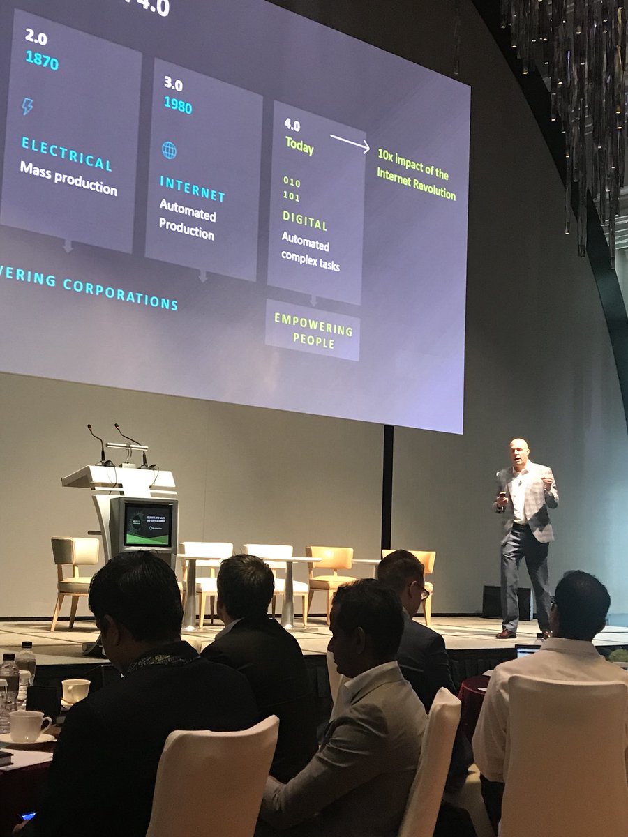 JillofAll's tweet photo. #MHGElevate gets started with a view of #futureofsales in #singapore https://t.co/7JwsRg8hRC