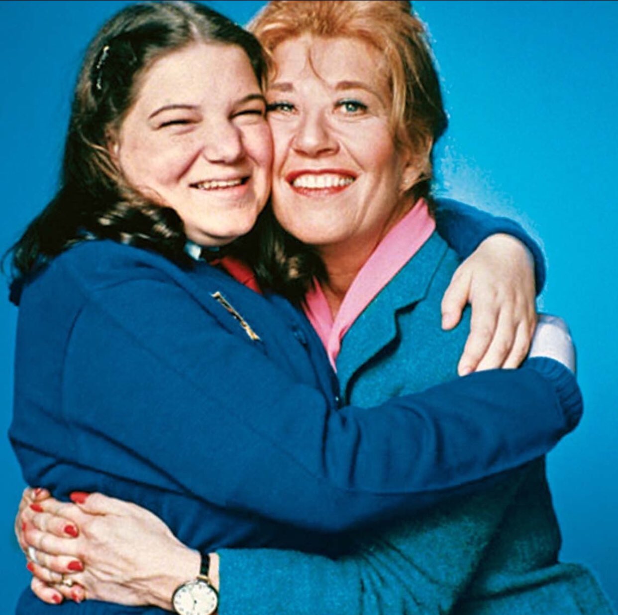 Happy birthday to Mindy Cohn! Watch her play Natalie Green on The Facts of Life . 