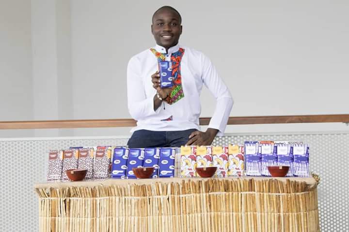 A_Sanhoun's tweet photo. From Kossou to Abidjan, taste the first 100% Chocolate made in Côte d'Ivoire. 
@ethzWFSC 
@AO_ASPIRE
#CocoaRevolution
@edithbrou 
Thanks to the World Food System Center and @CSRS_CIV for the opportunity to learn from this audacious project!
https://t.co/B3d4zwcWZg https://t.co/JZJpcOks7R