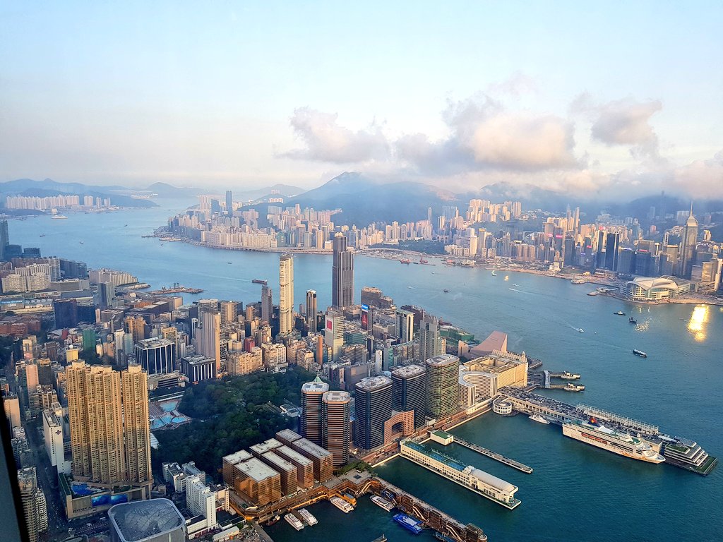 dboldini's tweet photo. Postales de Hong Kong, lejos, una de las ciudades más increíbles que he conocido! #VictoriaPeak #Sky101 @InfoViajera @SirChandlerBlog @AmarViajarBlog @ViajarOmorir https://t.co/JBfwPuiTmE