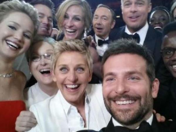 MuskerryJenny's tweet photo. @campaignforleo @SimonHarrisTD @Paschald @MurphyEoghan @josephamadigan @MarcellaCK @campaignforkate @senatornoone @MariaBaileyFG @CharlieFlanagan @ReginaDo Narcissistic @finegael attempting to turn #AbortionRef canvass into an Oscars style event. https://t.co/MJUIm3XPrZ