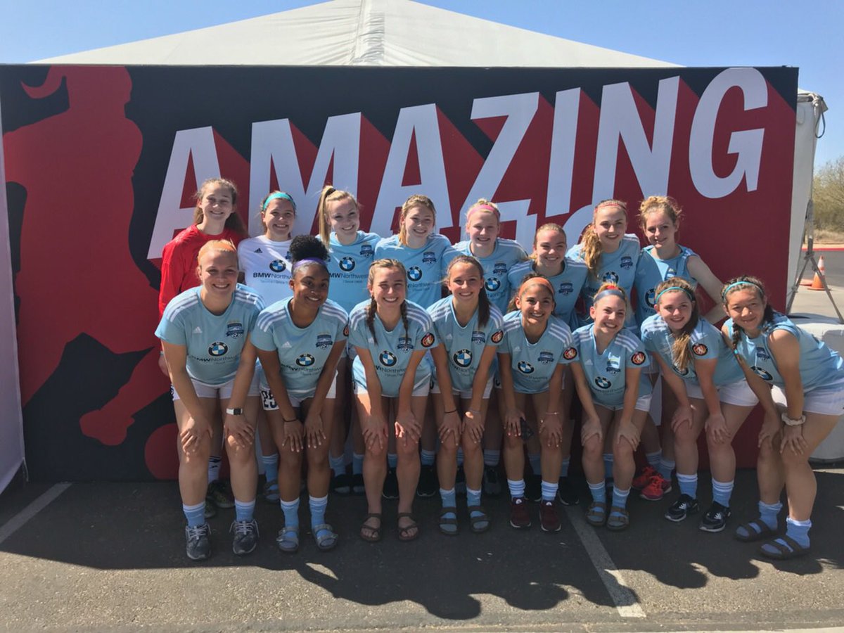 slarberg_13's tweet photo. Another chapter ended today! Club soccer has giving me the best memories with even better friends all over the country⚽️ thankful for this team that was more like a family!!🖤 https://t.co/tzIOwePA1w