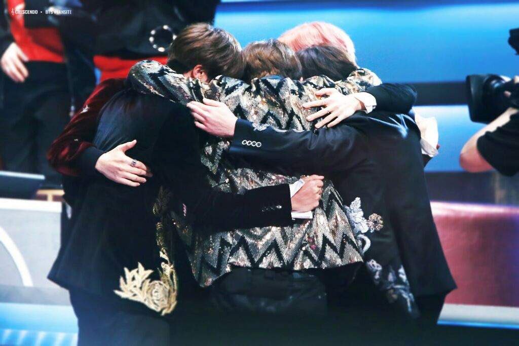 HITMAN_FANBASE's tweet photo. Im not crying 😭
Congratulations boys !!!

@BTS_twt #BTS_BBMAs #BBMAs https://t.co/XBzmS1N3EH