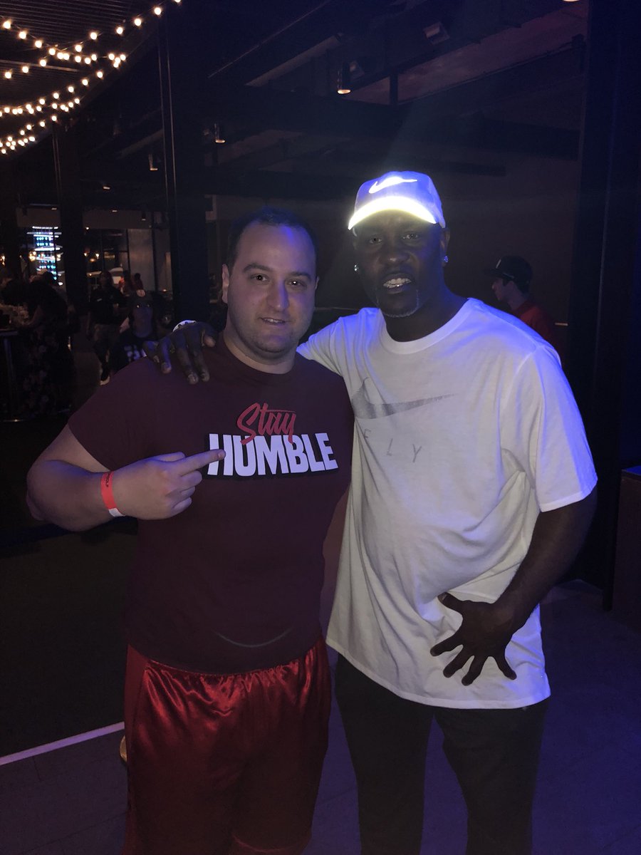 RonRafaelS's tweet photo. Ron Rafael Shimshilashvili, Gary Payton &amp; Lawrence Taylor at the Topgolf Celebrity event in Las Vegas #topgolf #ronrafael #ronrafaels #ronshimshilashvili #ronrafaelshimshilashvili #garypayton #lawrencetaylor https://t.co/9QPQYqnR6u