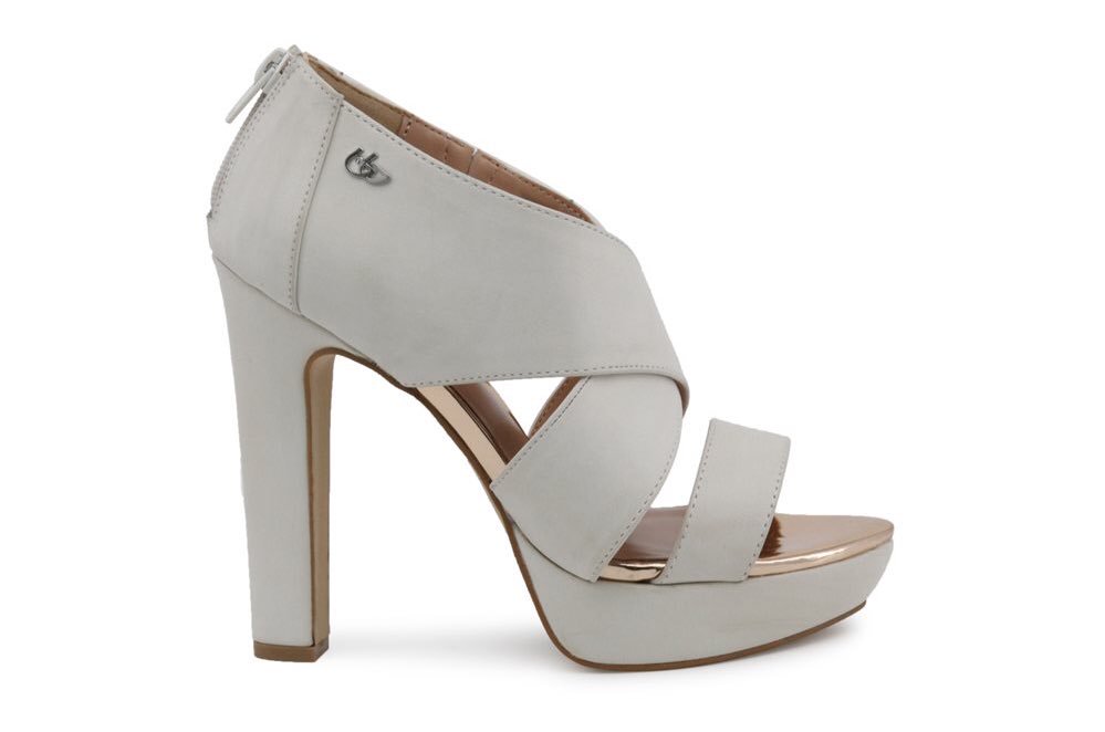 BuyNowIn's tweet photo. #BluByblos. #Sandalias y #cuñas vistosas y divertidas que potencian tu atractivo.
#Moda #mujer #modafemenina #modamujer #instafashion #fashion #tendencia #tiendaonline #zapatos #sandalia #felizlunes #buynowin
https://t.co/dyol3pcs5h https://t.co/vsakOHACTW