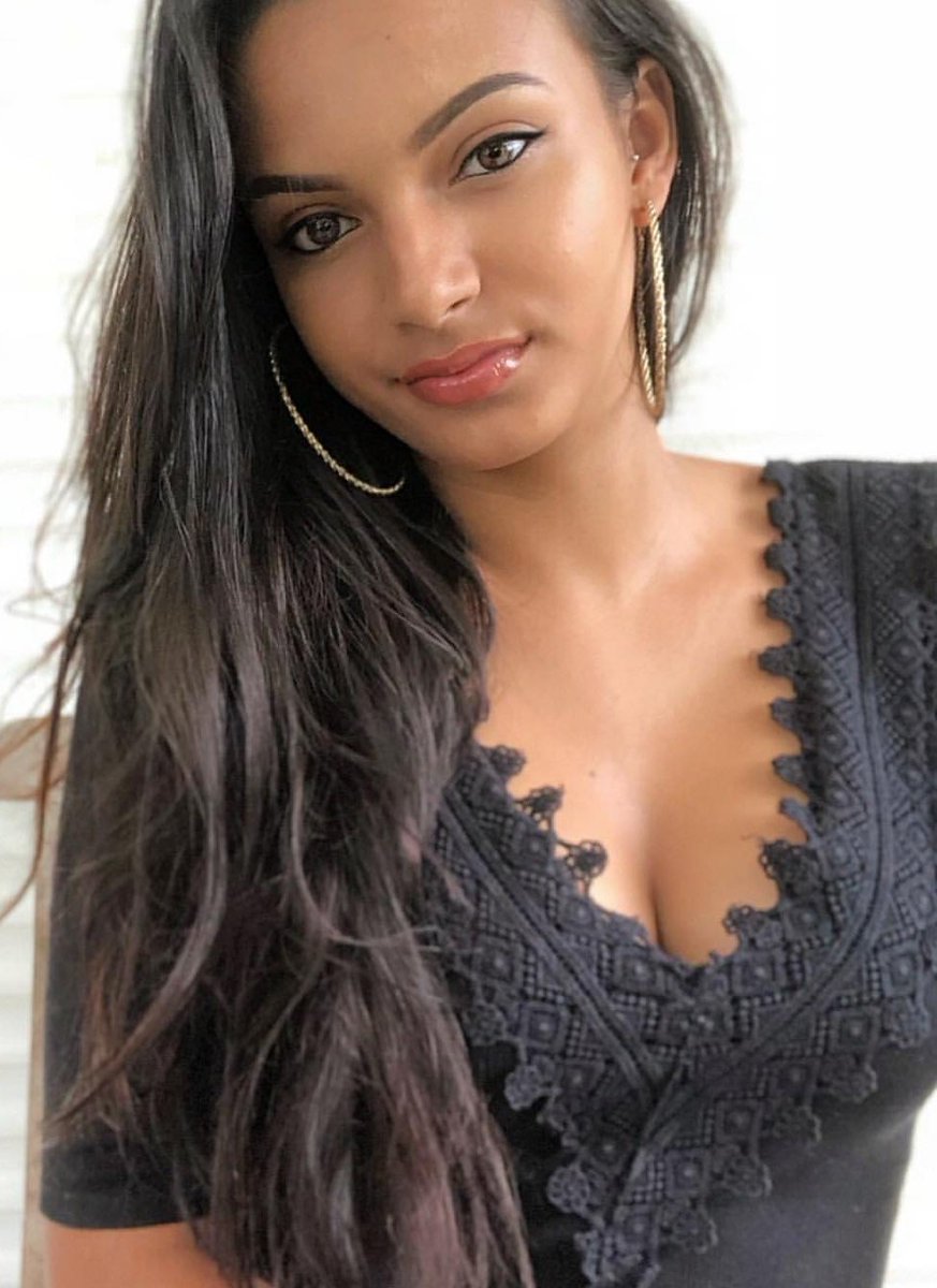 2018 | Miss Réunion Island | Morgane Soucramanien Dds0DeVV0AE84nr