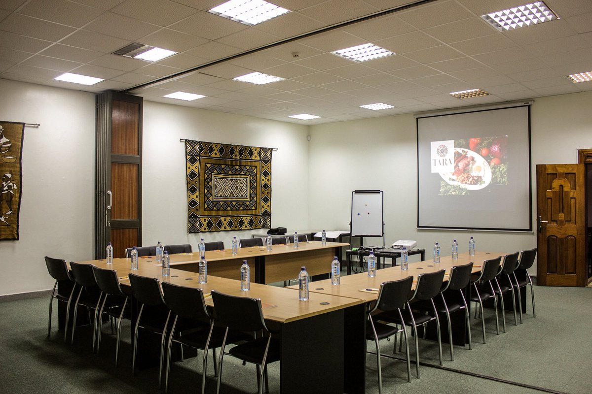 tarasuites's tweet photo. Exquisite meeting rooms, high-tech audio-visual equipment, and mouth-watering coffee &amp; lunch breaks - all to make sure your meetings are a breeze. +254 717 700417 #nairobihotels #MagicalKenya https://t.co/58YGqDo108