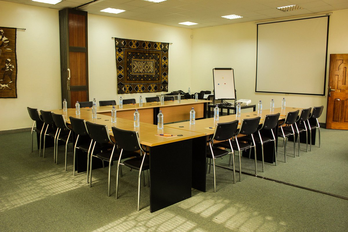tarasuites's tweet photo. Exquisite meeting rooms, high-tech audio-visual equipment, and mouth-watering coffee &amp; lunch breaks - all to make sure your meetings are a breeze. +254 717 700417 #nairobihotels #MagicalKenya https://t.co/58YGqDo108
