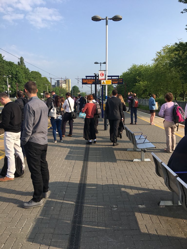 triford's tweet image. @GNRailUK @thecomet24 delayed trains #operationalissues #bigbanggonewrong this is going to be a long long week! #Stevenage
