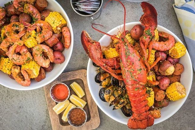 #Repost @fishbyjose
・・・
Grab your crew because this ☝️ situation is waiting for you on the patio at #FishAtMGM 🔜 | 📷 : @rlopez809 #fishbyjose #patioseason #mgmnationalharbor #dcpatios #dcrestaurants #seafood #eeeeeats #dcfoodie #dcnomster #dcfood… ift.tt/2x4hLIu