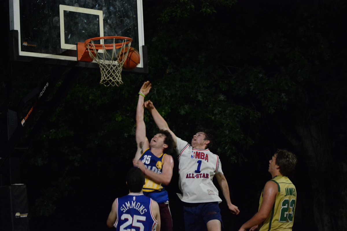 michellepalk's tweet photo. Who wouldn’t want to play under the lights, outdoors in a 3 on 3?? @BackyardBrawlYL https://t.co/L8ZGH0QKgv