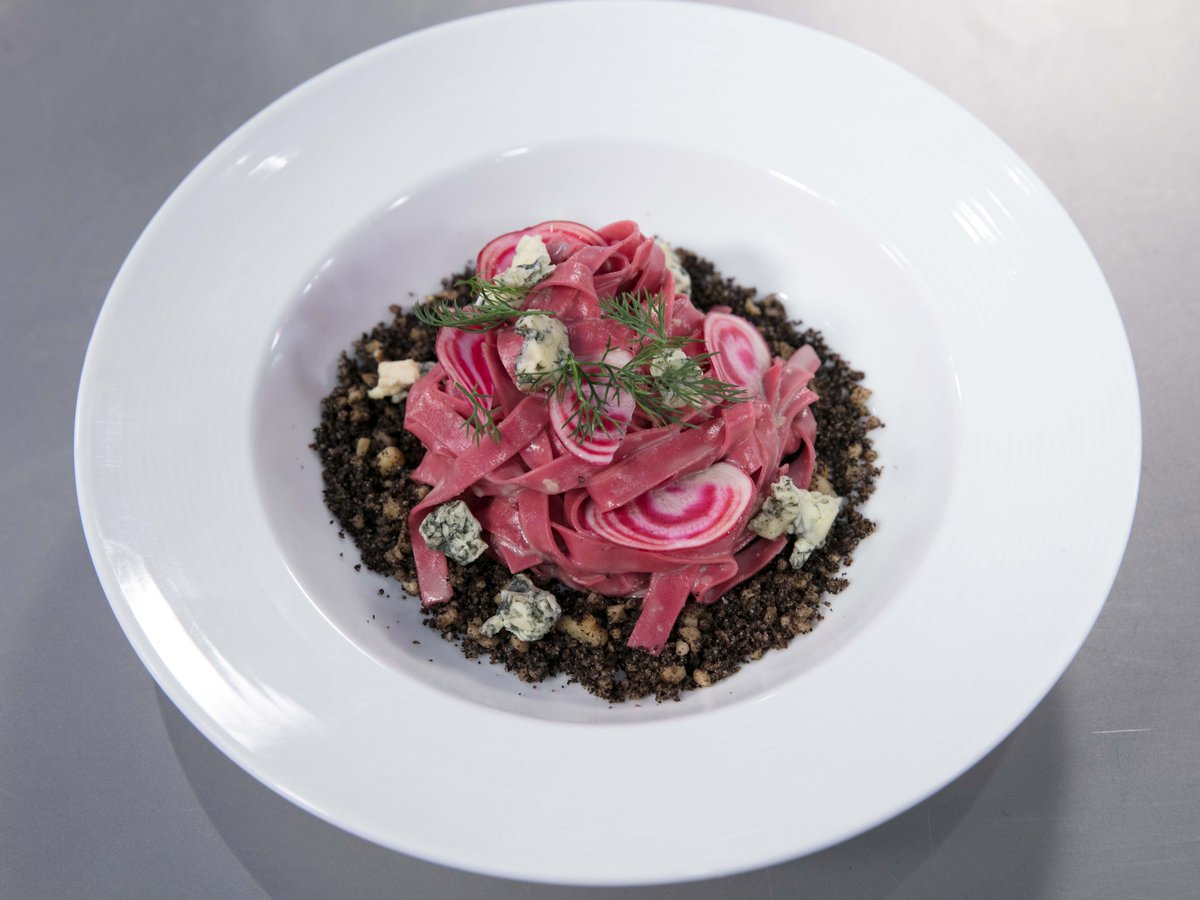 FoodNetwork's tweet photo. Check out everything @grittybritty made for Battle Blue Cheese! #IronChefAmerica https://t.co/vXiINpnOO5