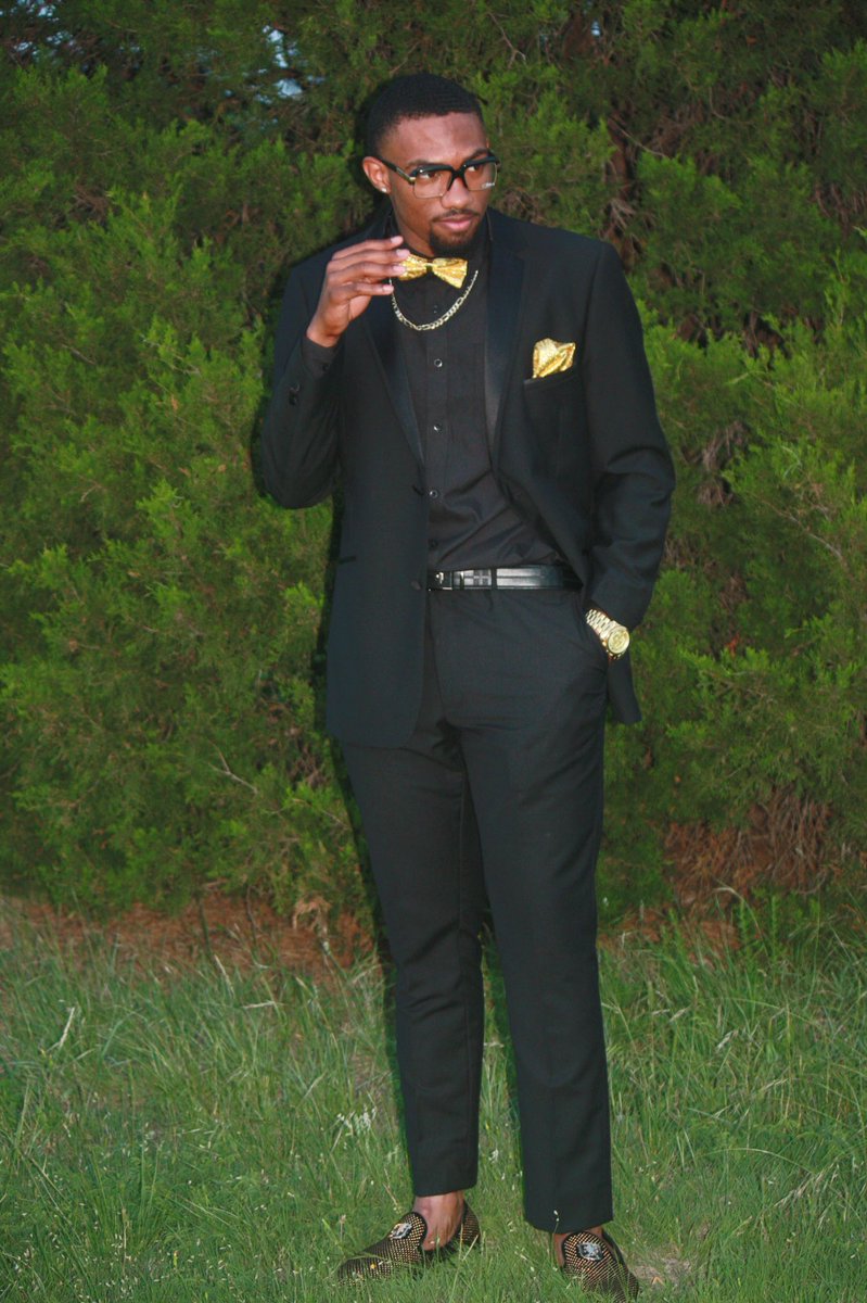 LouisT_V's tweet photo. #Skylineprom 💧💯 https://t.co/n7sjuNwjNx