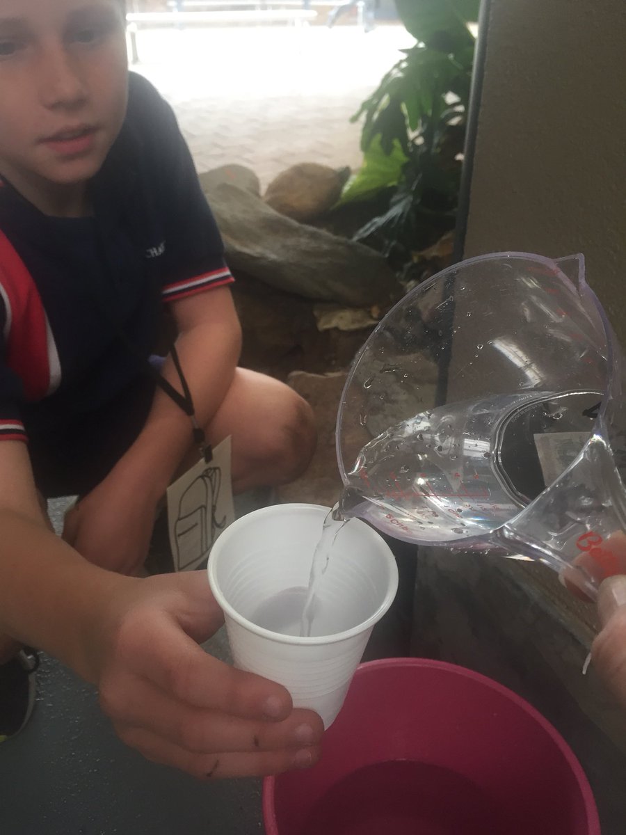 StMichaelsLPS's tweet photo. What if u had to collect all the water for ur family each day? Could u manage on 20L a day for drinking, cooking, washing &amp; toileting? https://t.co/d9FZWUoed2