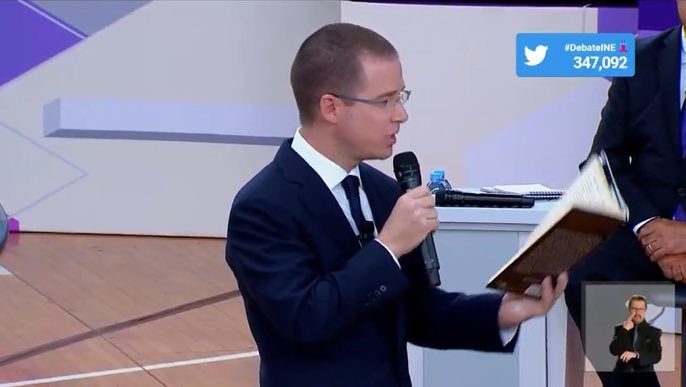 OscarIvanVR's tweet photo. Lectura de la primera carta del Apóstol San Pablo a los Corintios. 1:12 Hermanos: Ambicionad los carismas mejores...
#DebateINE https://t.co/pwkgckUcek