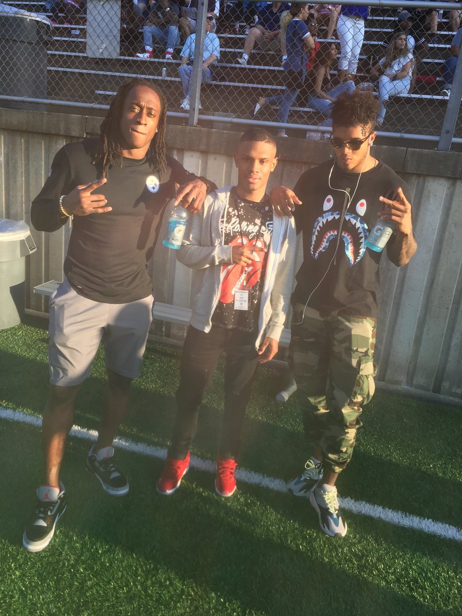 Matt_ice412's tweet image. Welcome to the city 🖤💛😎i enjoyed the game 🏈@NFBDMovement @Evolve2_10ths @rell_island6 @Chico_Hndrxx #DBUNIT