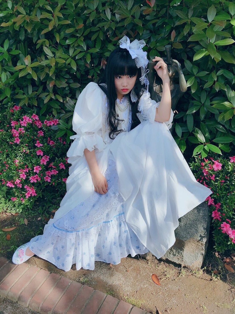 ii2U2's tweet photo. 今日で Twitter 1ヶ月 明日で YouTube 1ヶ月
自分 人生 1 変化 続きな「今」を 一緒に 過ごしてくれて ありがとう。 🌷 "心強い" です https://t.co/Omy4elt6y6