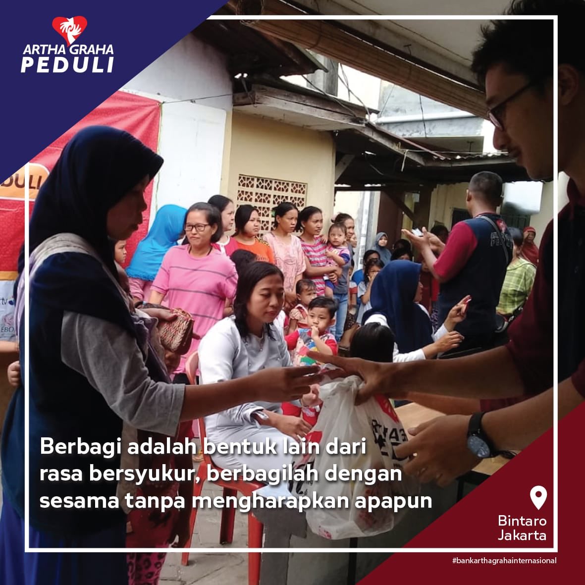 PusRinii's tweet photo. Berbagi adalah bentuk lain dari rasa bersyukur, berbagilah dgn sesama tanpa mengharapkan apapun #PasarMurahAGP #AGPPasarMurah #pasarmurah #agpeduli @agpeduli @TamblingID @jokowi @agnezmo @Kemendag @KemensosRI @KilauBimoli @indofood https://t.co/aIx31UBgg9