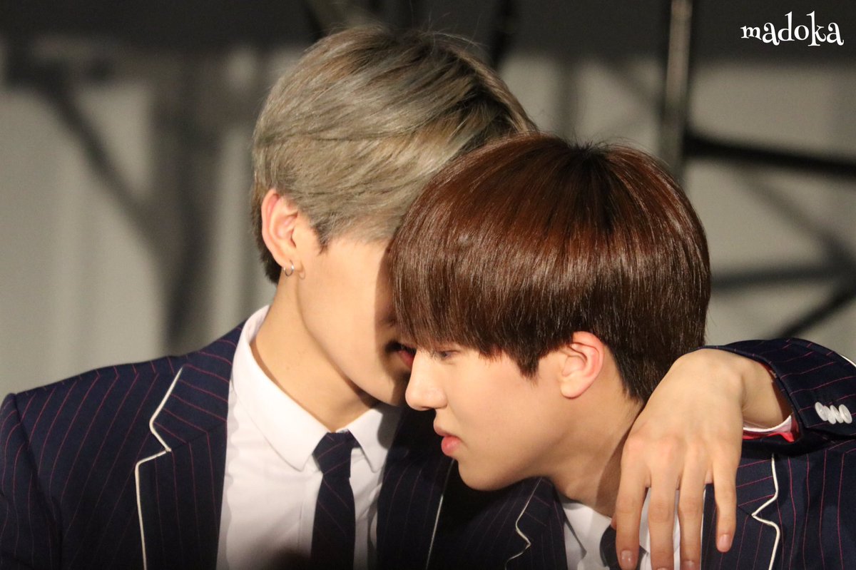 RainN_N13's tweet photo. Today 1year ago~~~ #ChanTae
อย่ากินกันกลางเวทีสิลูกกกกกก>< https://t.co/G1HRxKCBOz