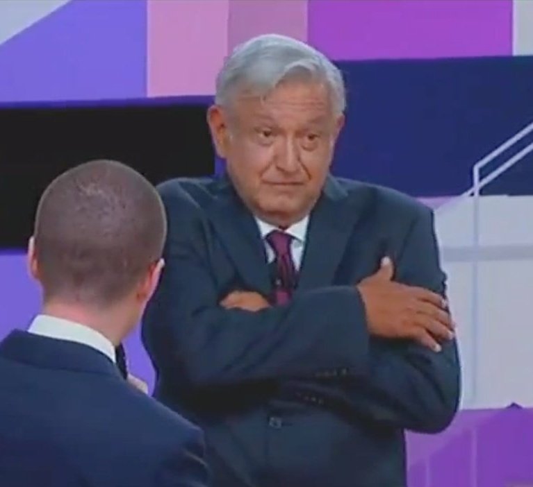 ElMuddySoto's tweet photo. T'Chamlo con el wakanda foreva.
#DebateINE https://t.co/J6wg3KFefX