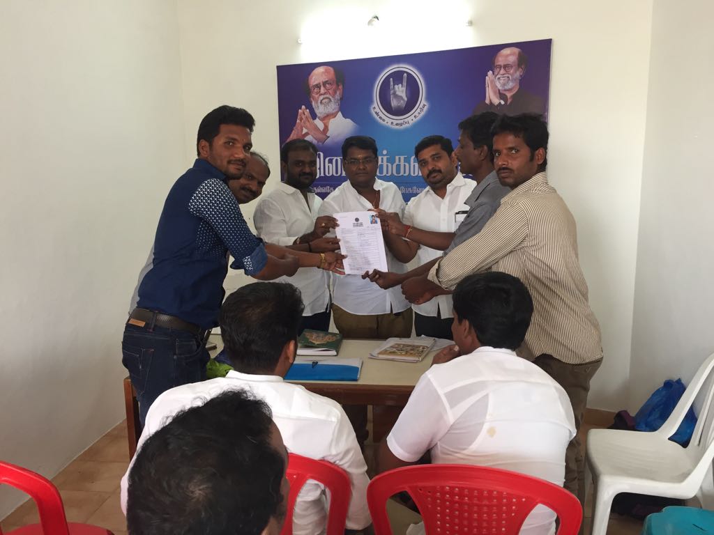 Salemrmm's tweet photo. நேற்று(20/05/2018) சேலம் மாவட்டத்தில் இளைஞர் அணி சார்பாக ஒன்றிய இளைஞர் அணி ஆலோசனை கூட்டம் மற்றும் இளைஞர் அணி தேர்வு நடைபெற்றது.இதில் இளைஞர் அணி செயலாளர் திரு.கார்த்திகேயன்,இணை செயலாளர் திரு.மோகன் ராசு மற்றும் துணை செயலாளர் திரு.சரவணன் ஆகியோர் கலந்து கொண்டனர். https://t.co/71P920HyEu