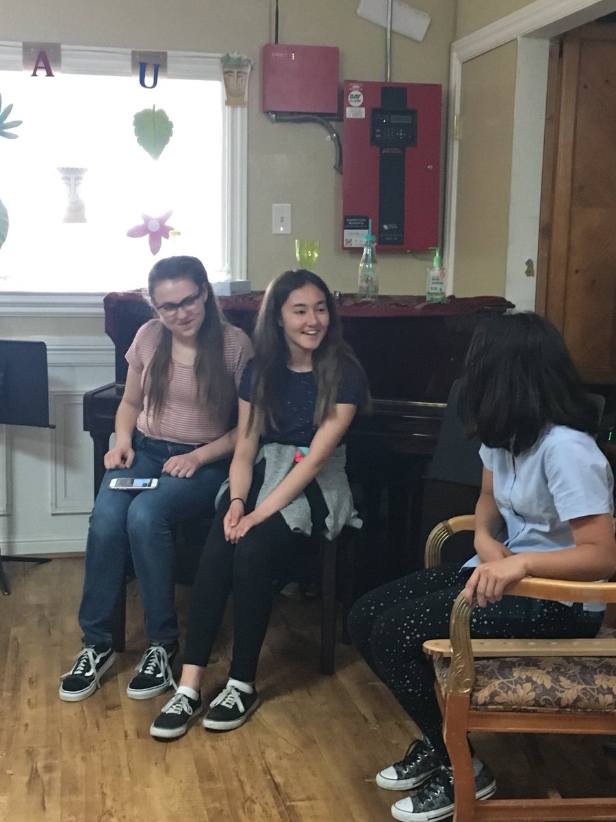 Mendozascience1's tweet image. CJSF performing for the residents of Pleasant Hill Manor. #Cjsf #sequoiamsgiants #talentshow #communityservice