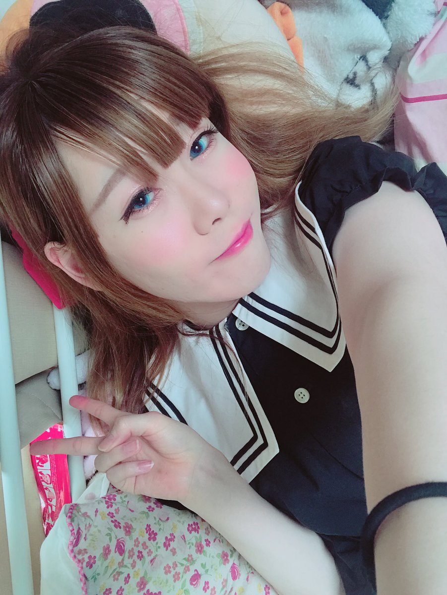 男の娘 ひより しらすのこうげき 今日は事務所にいってきまーす 女装 オトコの娘 女装芸人 メイク