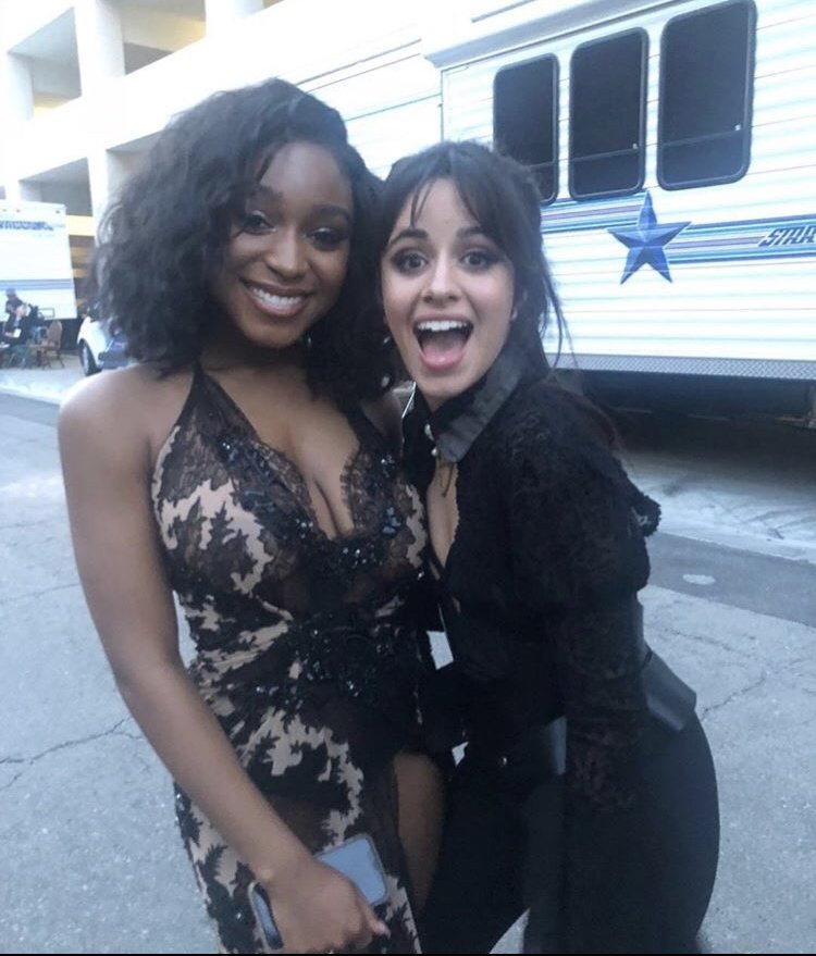 CamrenLatinOff's tweet photo. Normila presente en los #BBMAs2018 gracias por este gran momento 😍😍 estuvieron perfectas y magníficas sus presentaciones son unas reinas @Normani &amp; @Camila_Cabello https://t.co/AlKA1Wtr3U