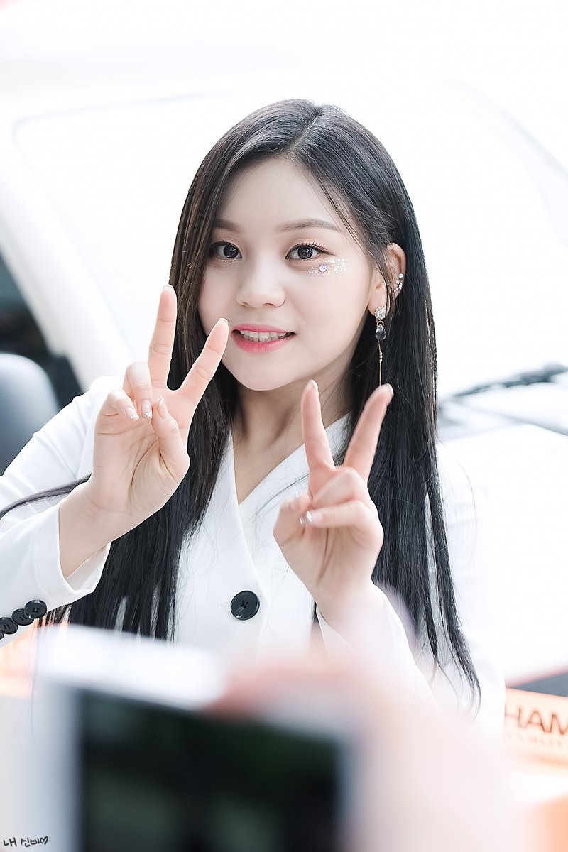 MySinB_COM's tweet photo. 180520 역조공 커피차

#여자친구 #엄지 
#GFRIEND #Umji @GFRDofficial https://t.co/hOnkk6sXCJ