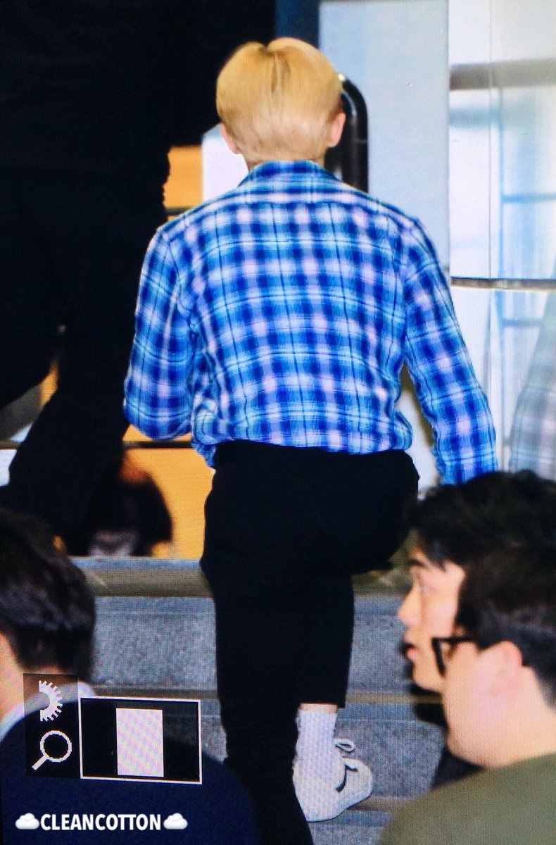 2WINbr's tweet photo. [#PREVIEW] 05.05.18 - Winwin @ Music Gift Box

cr. CleanCotton https://t.co/GGwQMCNAuc
