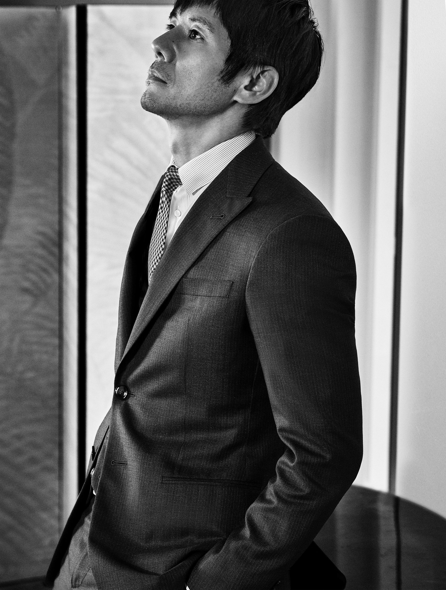 ジョルジオ アルマーニ ジャパン On Twitter イタリアの風を纏う ー それは唯一無二のイタリアンスタイル ジョルジオ アルマーニ メイド トゥ メジャー の顔 西島秀俊 が魅せる伝統とモダンなスタイルは Https T Co Suu6gv74ko から Giorgioarmani