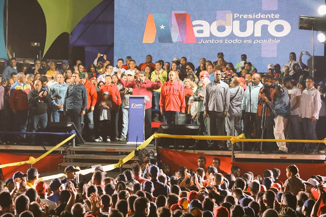 vwinstonv's tweet photo. Victoria épica de nuestro presidente reelecto @NicolasMaduro lider soberano y de paz #GanoVenezuela 🇻🇪 Juntos todo es posible 2019-2025 https://t.co/rmwYwESy18