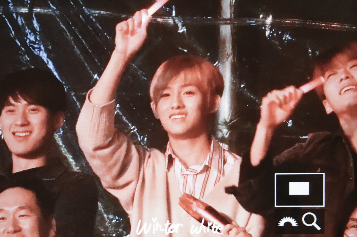 2WINbr's tweet photo. [#PREVIEW] 06.05.18 - Winwin @ Concerto do TVXQ

cr. W!NTER WH!TE https://t.co/OpVAQKE6vs