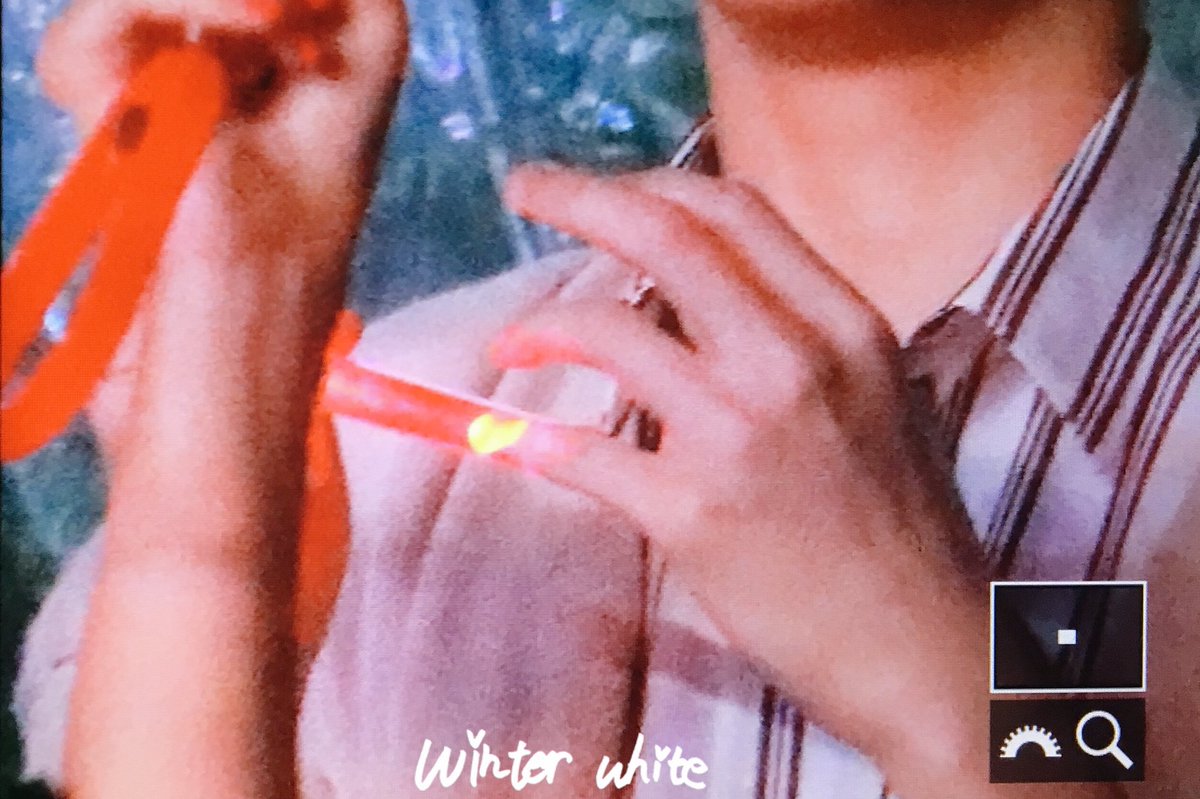 2WINbr's tweet photo. [#PREVIEW] 06.05.18 - Winwin @ Concerto do TVXQ

cr. W!NTER WH!TE https://t.co/rpgojRs9kl